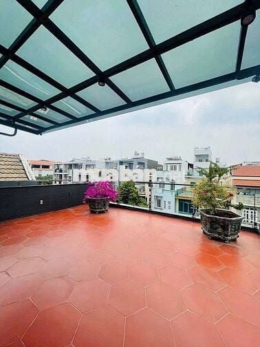 biệt thự full nội thất cao cấp có sân vườn 10 x 20 có 6pn 6wc