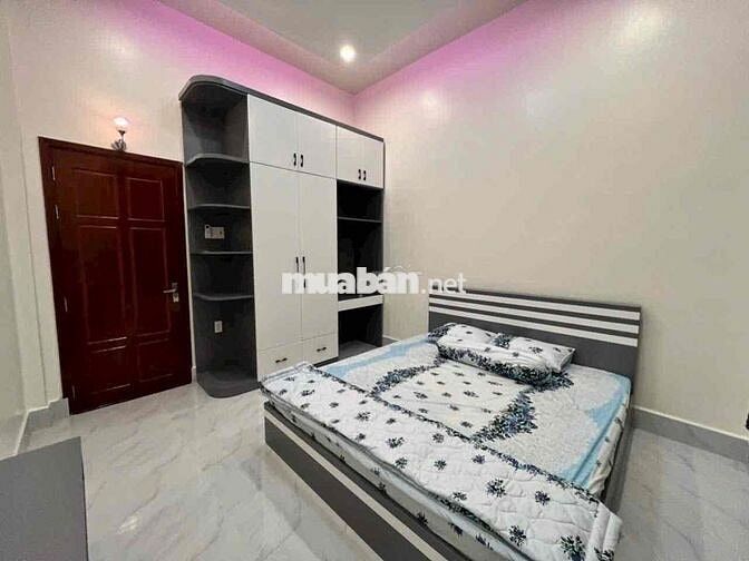 Cần chuyển nhượng lại một căn biệt thự mới full nội thất