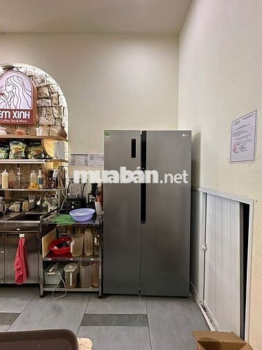 Sang lại mô hình văn phòng kết họp quán cà phê