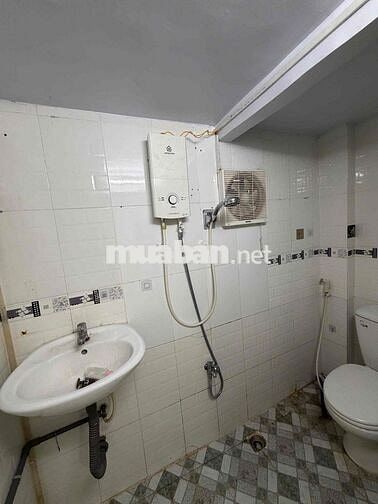 CHO THUÊ NHÀ Ở / KINH DOANH MẶT TIỀN HẺM QUẬN 10