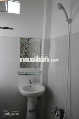 Cho thuê nhà trọ có lầu, gần trường TH Trần Quốc Toản