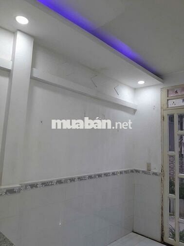 Cho thuê phòng rộng Gần Vạn Phúc City