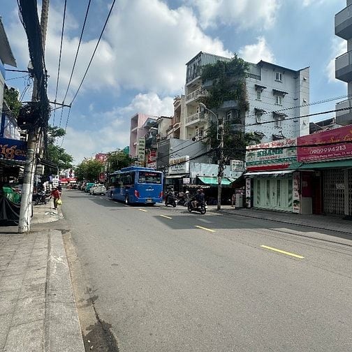 Bán nhà góc 2 mặt tiền đường Lê Quang Định Bình Thạnh