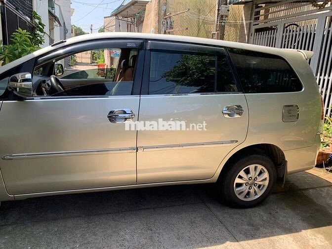 Toyota Innova 2009 Vàng cát 199km