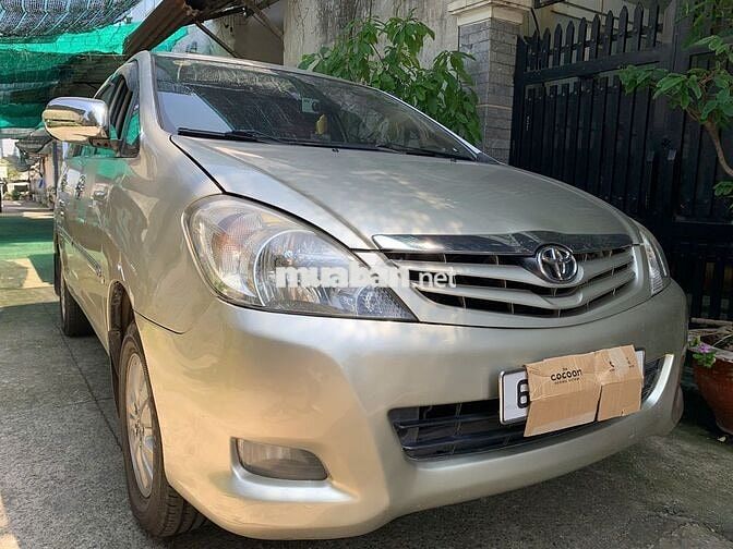 Toyota Innova 2009 Vàng cát 199km