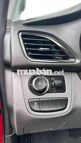 VinFast Fadil Tiêu chuẩn 2022 Đỏ