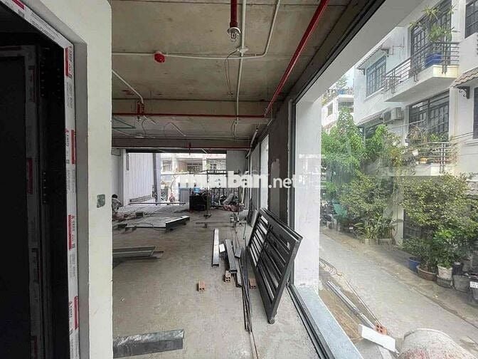 Cho thuê MBKD góc ngay khu cư xá ngân hàng Quận 7