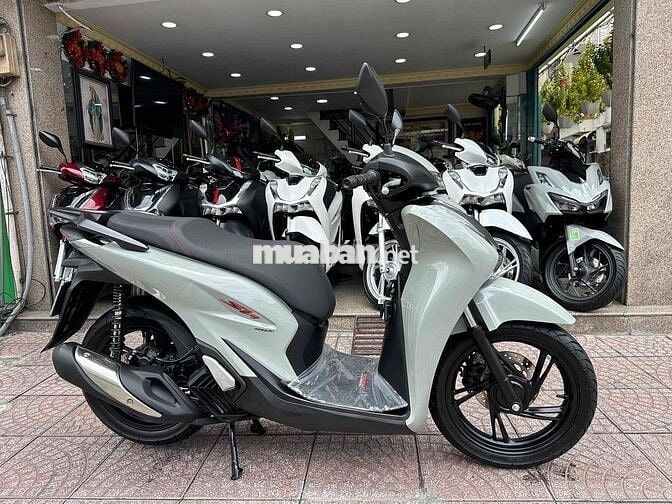 Honda SH 125i 4Val 2021 Xám Đen BSTP Chính Chủ