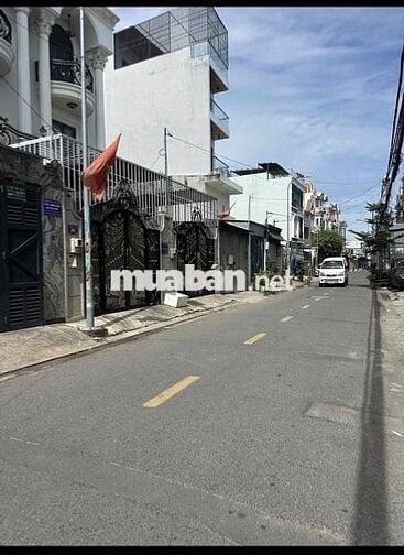 cần bán nhà mặt tiền đường số 8 , full nội thất cao cấp
