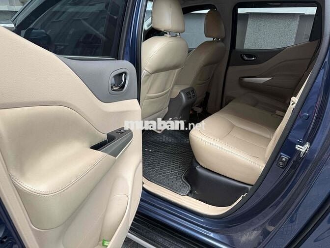 Nissan Navara Premium 2018 Số tự động Xanh