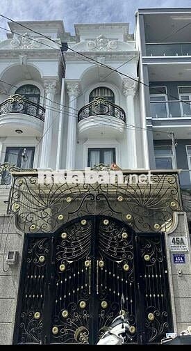 cần bán nhà mặt tiền đường số 8 , full nội thất cao cấp