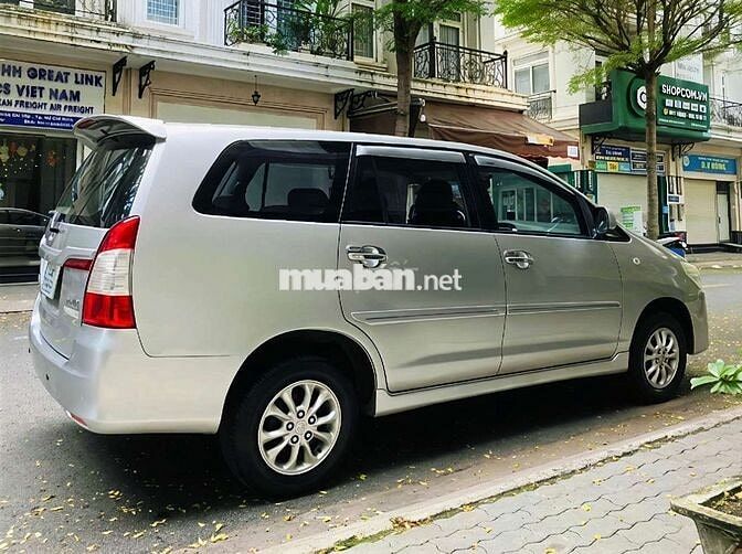 Toyota Innova bản 2.0G số tự động  đời cuối 2014