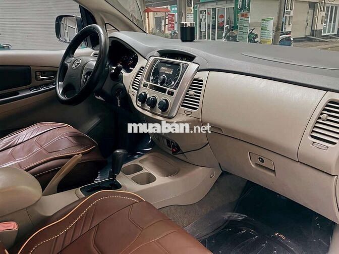 Toyota Innova bản 2.0G số tự động  đời cuối 2014