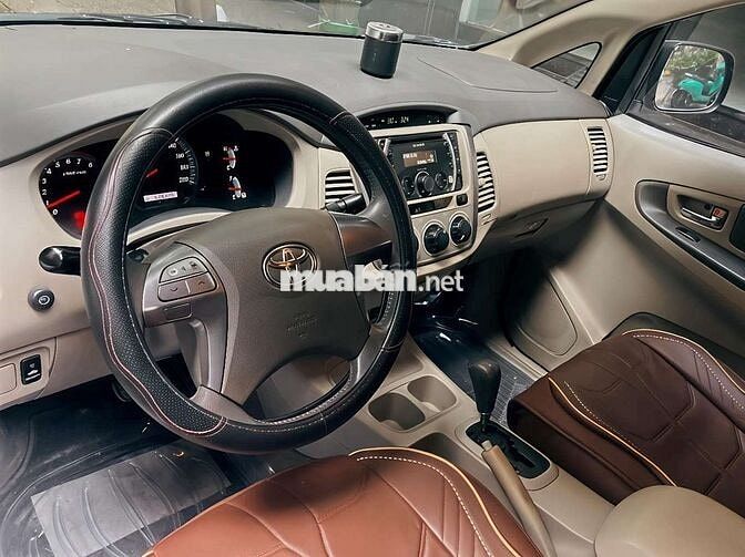 Toyota Innova bản 2.0G số tự động  đời cuối 2014
