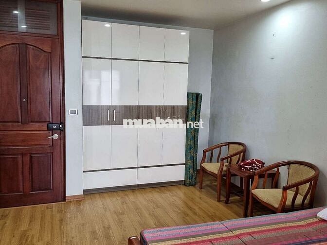 Căn hộ dịch vụ đủ nội thất gần Aeon Long Biên