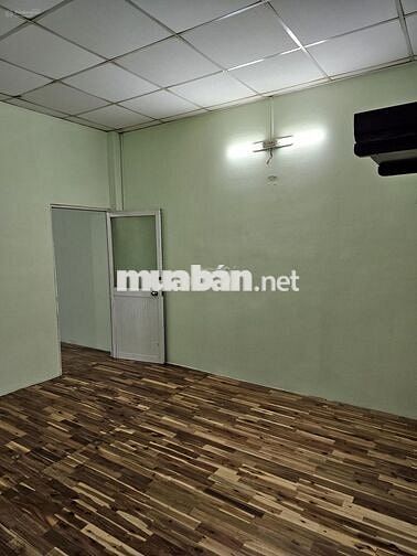 Nhà cho thuê đường Lê Đình Cẩn, Quận Bình Tân, hẻm xe hơi, đầu hẻm