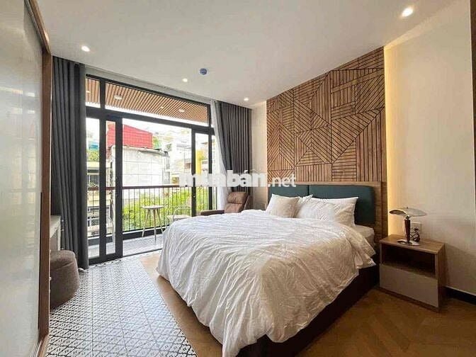 Căn Hộ Dịch Vụ Mới 100%, Full Nội Thất, Nguyễn Thị Minh Khai,Quận3,Q1