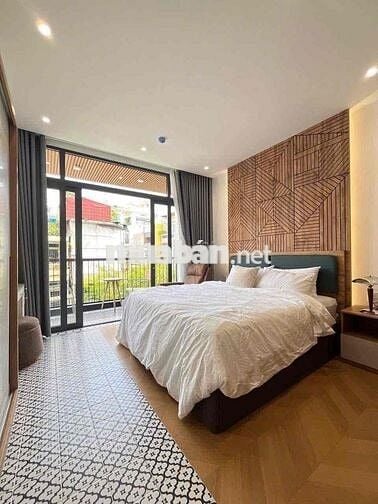 Căn Hộ Dịch Vụ Mới 100%, Full Nội Thất, Nguyễn Thị Minh Khai,Quận3,Q1