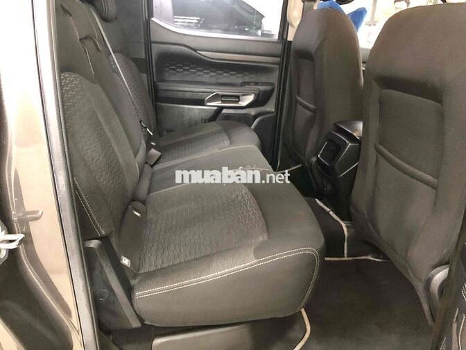Bán Ford Ranger XLT 4x4 2022 đi ít, xhđ cao