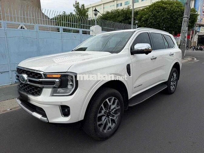 Bán Ford Everest Titanium 2025 đi lướt chính hãng
