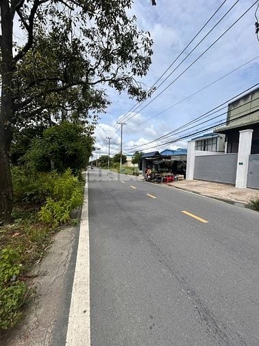 Cho thuê xưởng 600m2, gần KCN Lê Minh Xuân, Xã Bình Lợi TPHCM