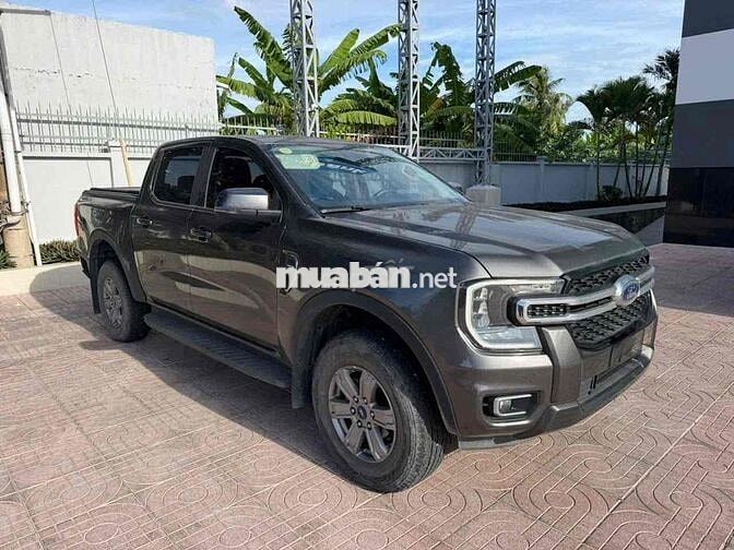 Bán Ford Ranger XLT 4x4 2022 đi ít, xhđ cao