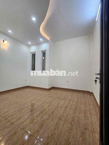 Hào Nam, 50m, Mặt ngõ 3 gác, Nhà đẹp sổ vuông, Không quy hoạch, Hiếm