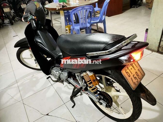 Yamaha Sirius Đen