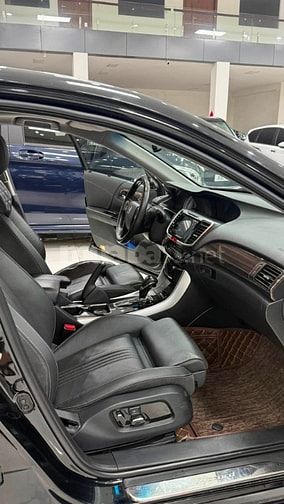 Bán Honda Accord sản xuất 2018. Xe cực đẹp.