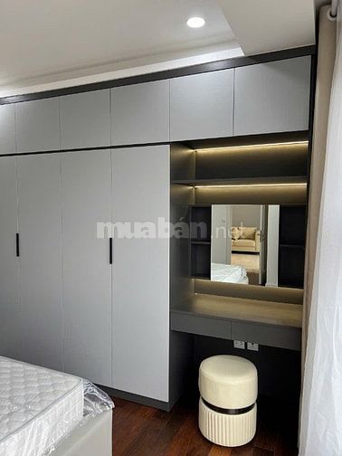 Chính chủ cho thuê căn hộ cao cấp mặt đường Xuân Diệu, Tây Hồ