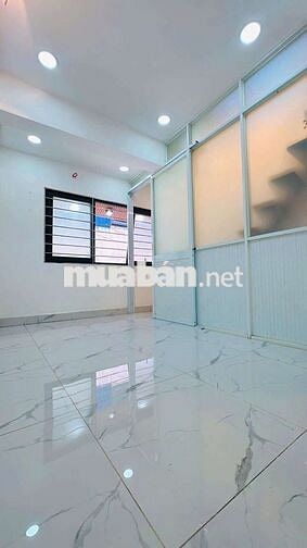 NHÀ ĐẸP  2 LẦU  GIÁ TỐT  . Q. 6.