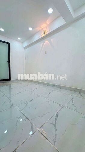 NHÀ ĐẸP  2 LẦU  GIÁ TỐT  . Q. 6.