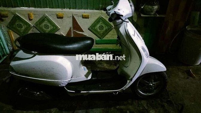 Piaggio Vespa LX 125 Trắng 125cc Nhập khẩu