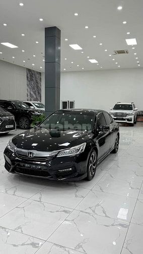 Bán Honda Accord sản xuất 2018. Xe cực đẹp.