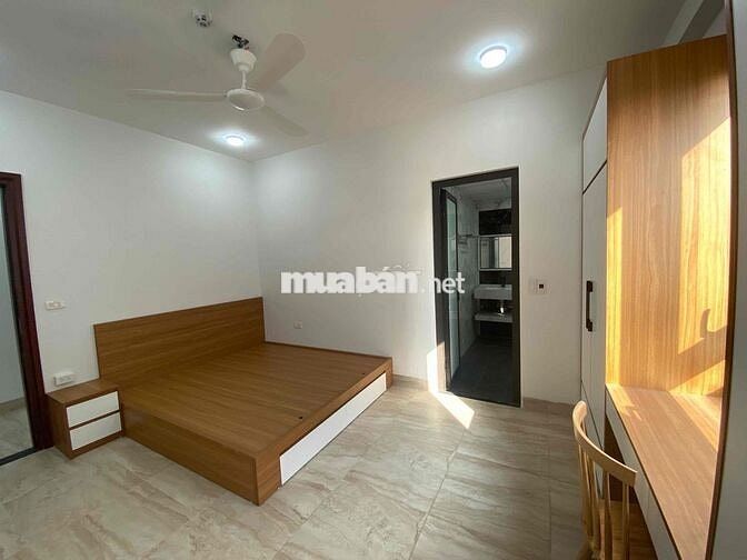 CĂN HỘ 90m2 KHU VỰC NGỌC THUỴ (giá có thương lượng)