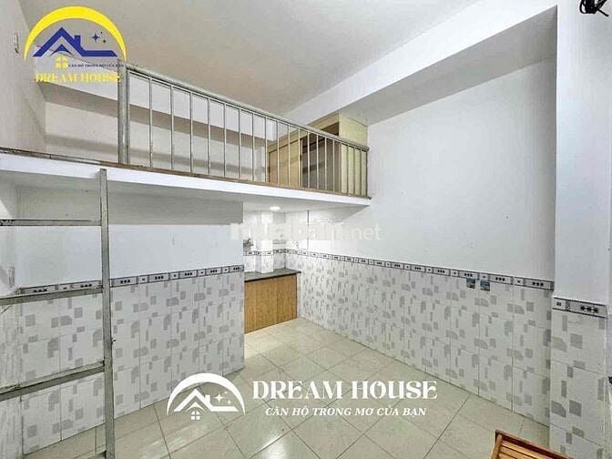 PHONHF NGAY CHỢ PHẠM ĐĂNG GIẢNG CÁCH ĐẠI HỌC CÔNG THƯƠNG 2,3KM