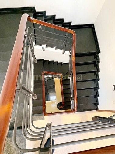 Bán gấp nhà hẻm xe hơi, đường Nguyễn Thị Thập, phường Tân Phú, Quận 7