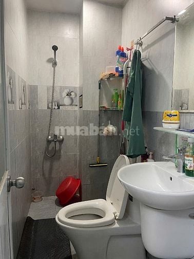 Nhà HXH dt22m2 đúc 5 tầng 3pn không lộ giới đường Âu Cơ P10,Q.Tân Bình