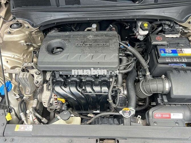 Kia Cerato 2020 1.6MT,số sàn,màu vàng,43.000 km