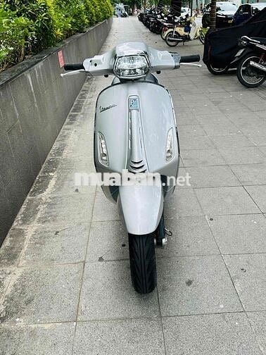Piaggio Vespa Sprint 2017 Bạc Porsche Tự động