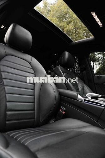 Mercedes-Benz C300 AMG Facelift 2021 Trắng