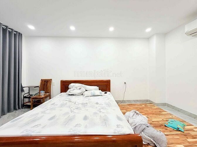 NHÀ MỚI XÂY 5PN HẺM XE HƠI NHỈNH 5T