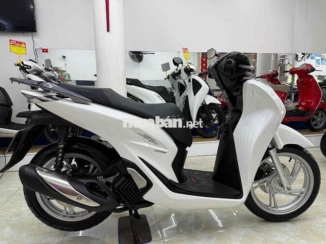 Honda SH 160 ABS 2024 Trắng