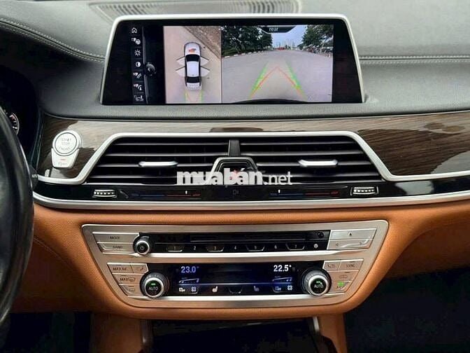 BMW 730Li Sx 2016 màu đen nội thất nâu nappa.