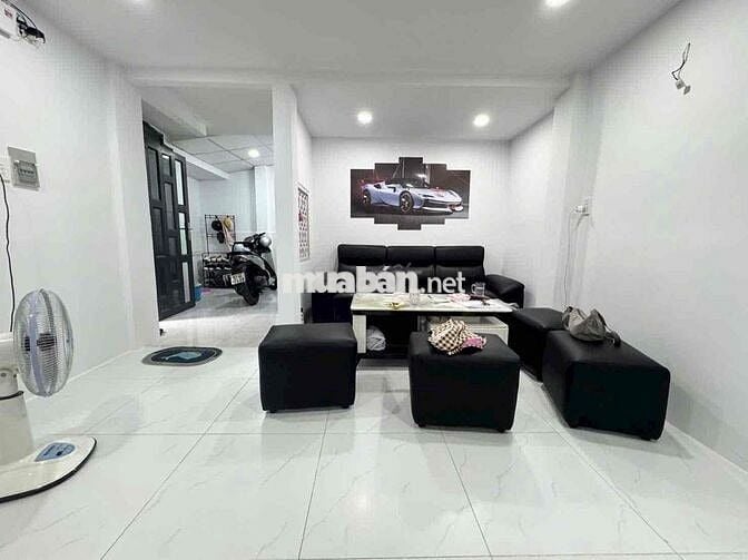 Hẻm 1sẹt Hoà Bình.  dt 44m2 .nhà rộng rãi. tặng full nội thất mới.