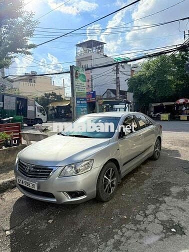 Toyota Camry 2.4 2010 Bạc