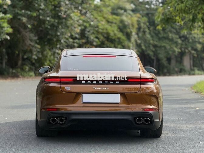 Porsche Panamera màu độc bản vàng madeira  Sx 2024