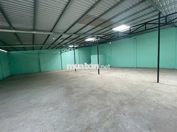 Hot! Cho thuê gấp kho, xưởng sản xuất... Dt 16*19, mới sạch sẽ!