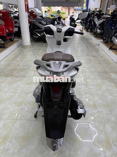 Honda SH125 CBS 2023 Trắng 3000 km