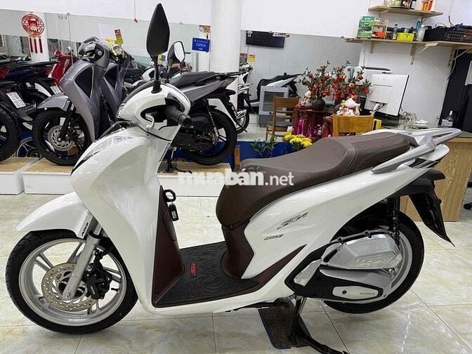 Honda SH125 CBS 2023 Trắng 3000 km